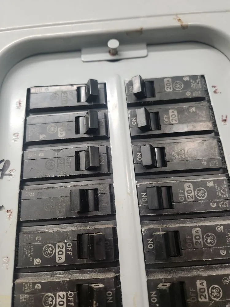 Slide of Switch It On Electric