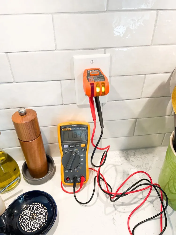 Slide of Synergy Electric Group