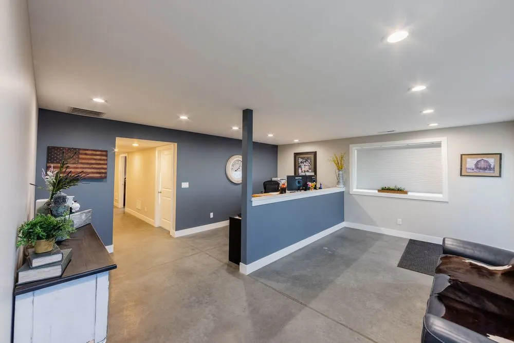 Slide of Synergy Electric Solutions