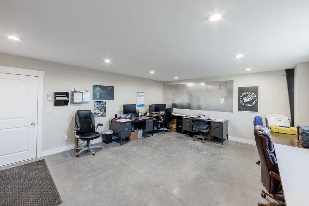 Slide of Synergy Electric Solutions