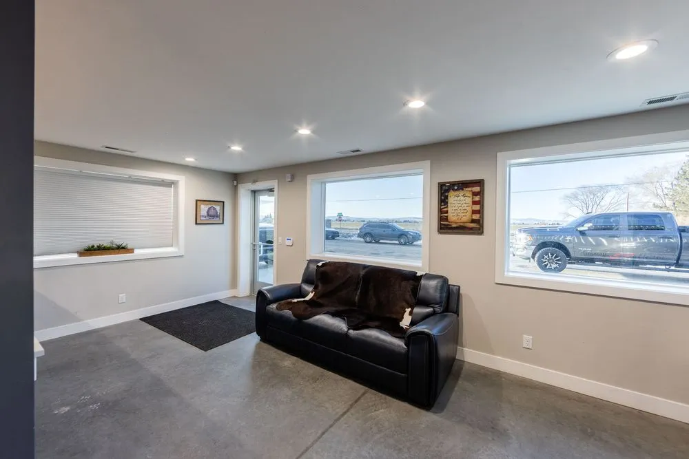 Slide of Synergy Electric Solutions