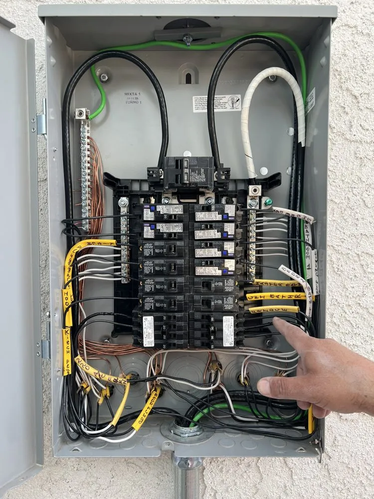 Reliable outlet and switch repair in Valley Village, CA by Synergy Trade and Services
