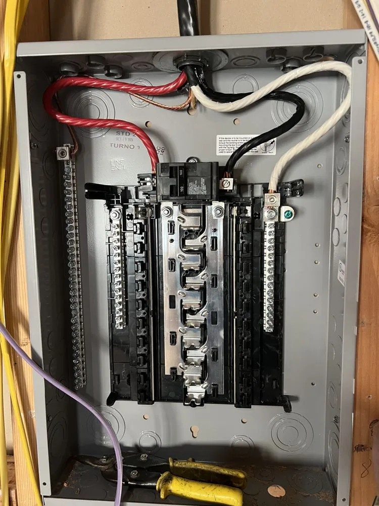Emergency emergency electrical service service in Valley Village, CA - Synergy Trade and Services