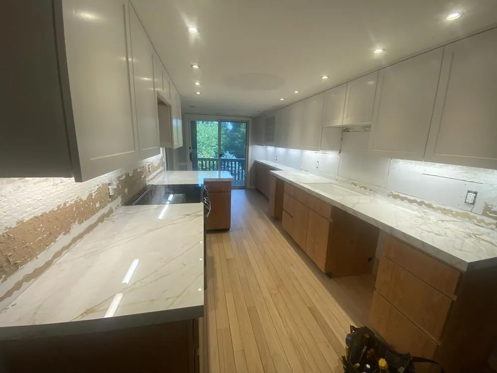 Slide of Syrylo Services