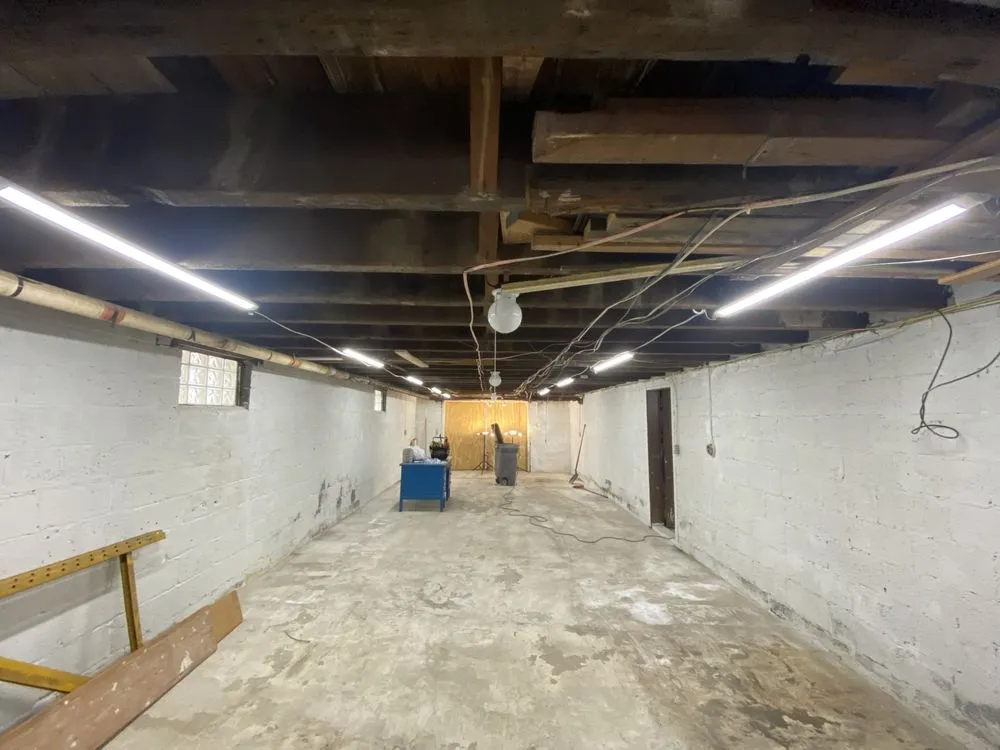 Slide of Syrylo Services