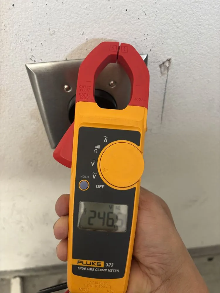 Slide of T & J Electric Services