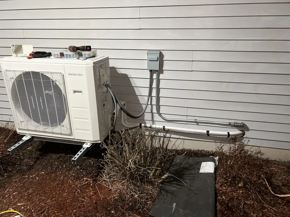 Slide of T & M Electrical Service