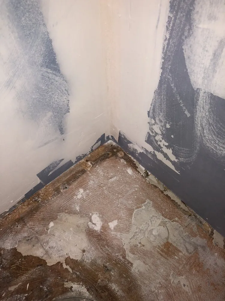 Slide of T & T Carpentry