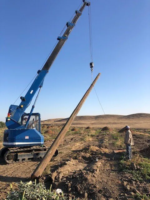 Slide of T & T Electric and Construction