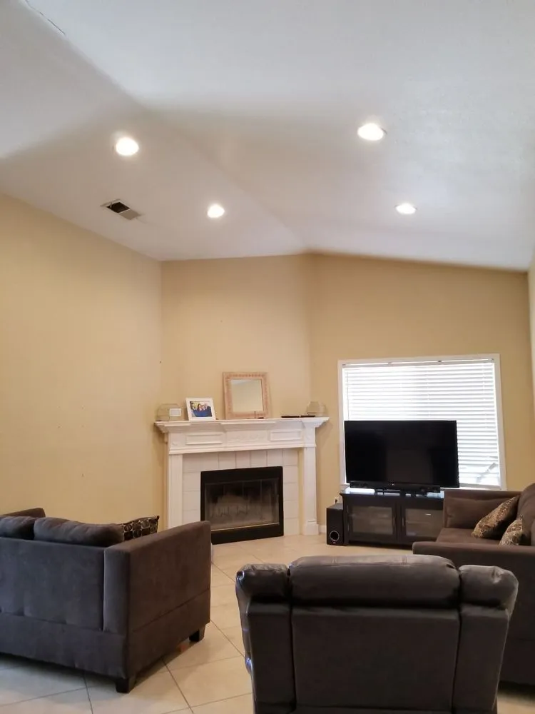 Slide of T. Gil Electric