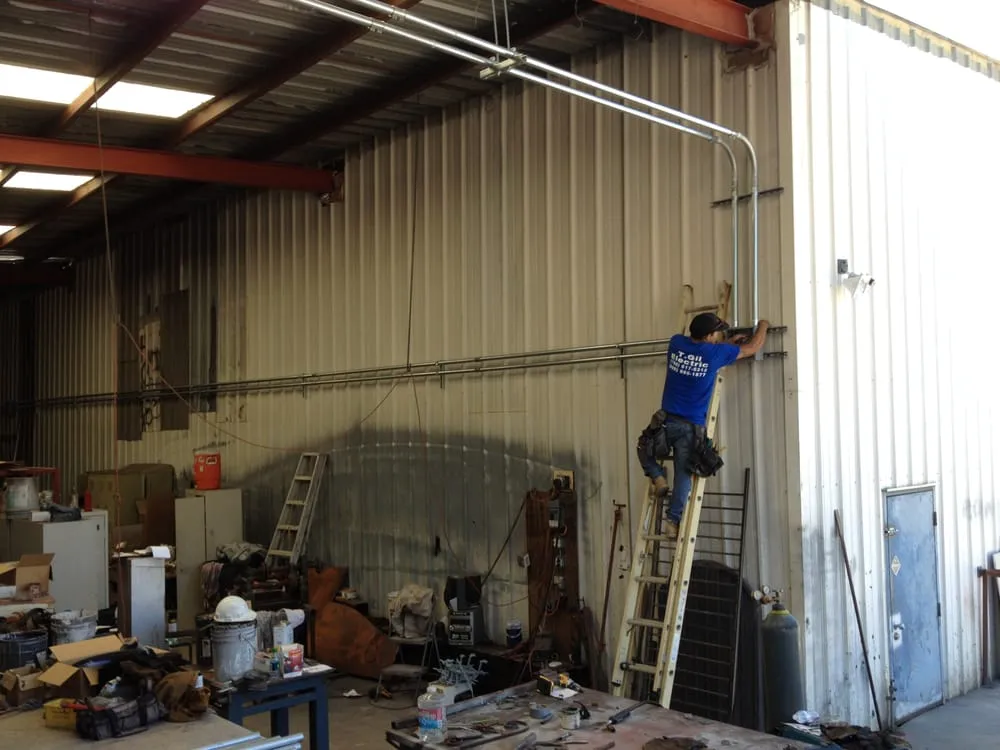 Slide of T. Gil Electric