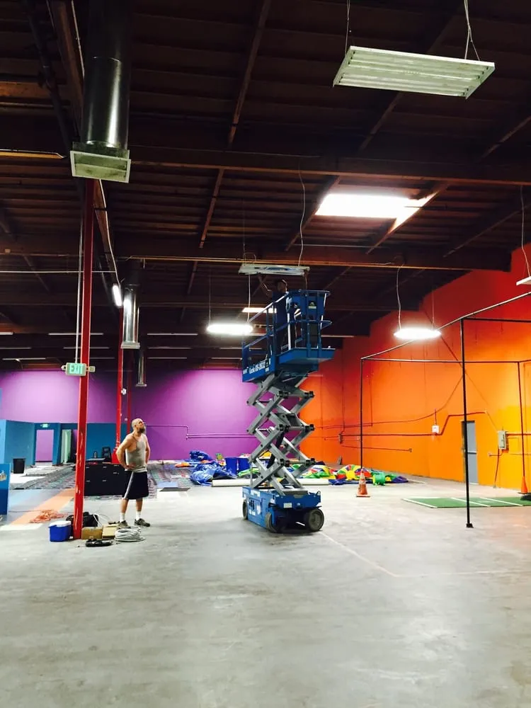 Slide of T. Gil Electric