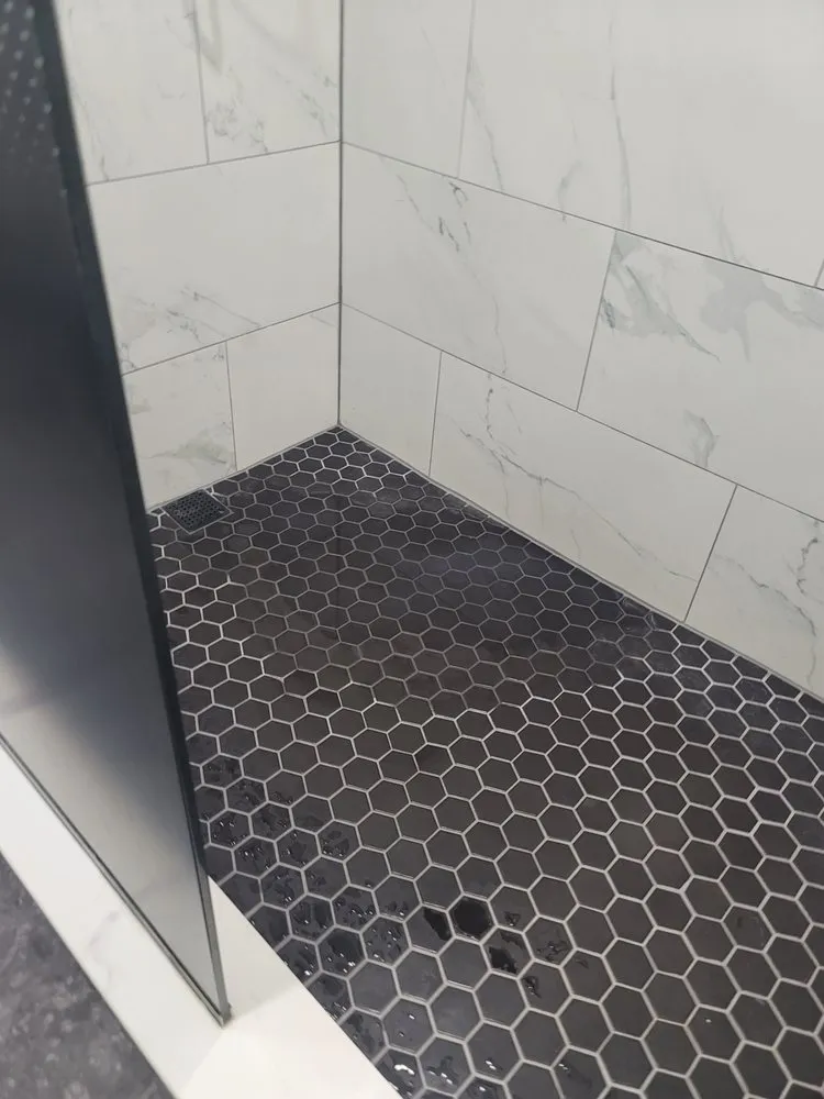 Slide of T-Rav's In & Out