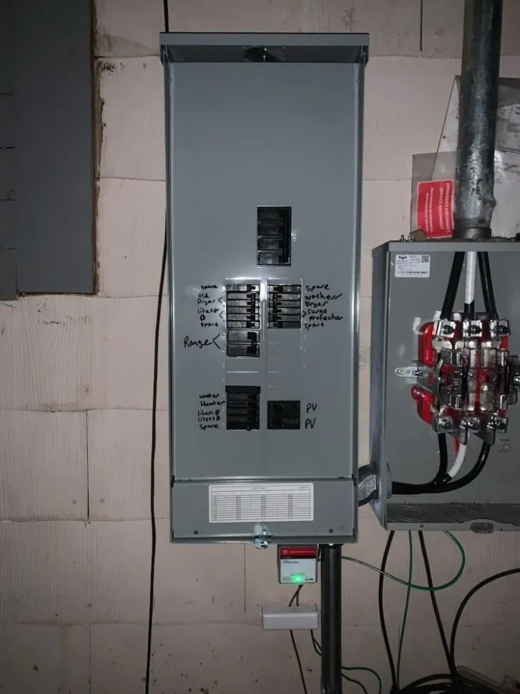 Reliable electrical service for homes in lighting installation, by