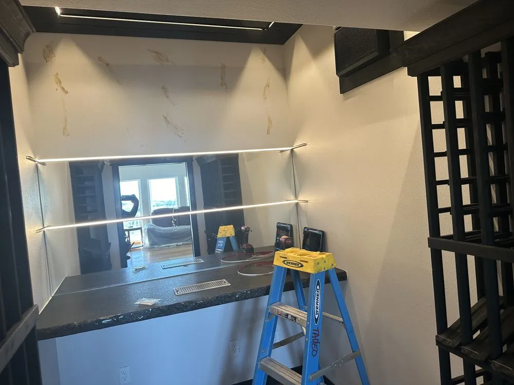 Slide of Tadeo Electric