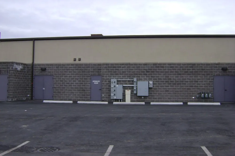 Emergency electrical service for homes in electrical repair,  by 