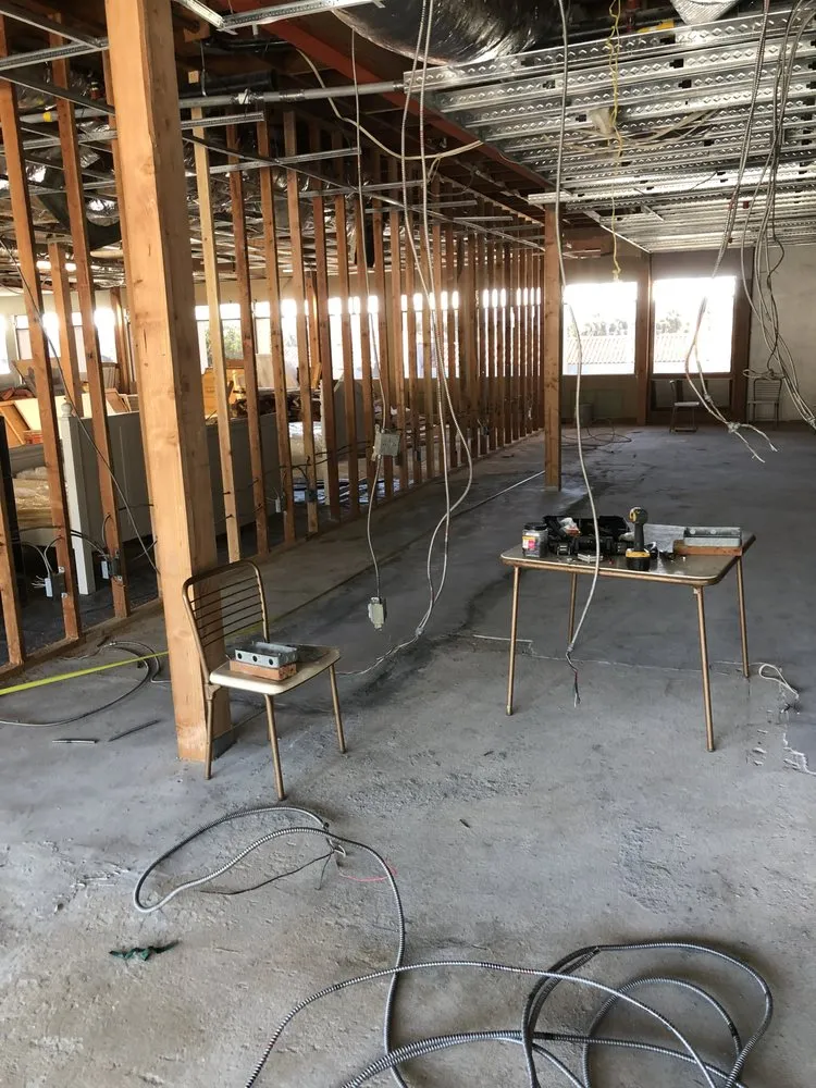 Slide of Tamar Electric