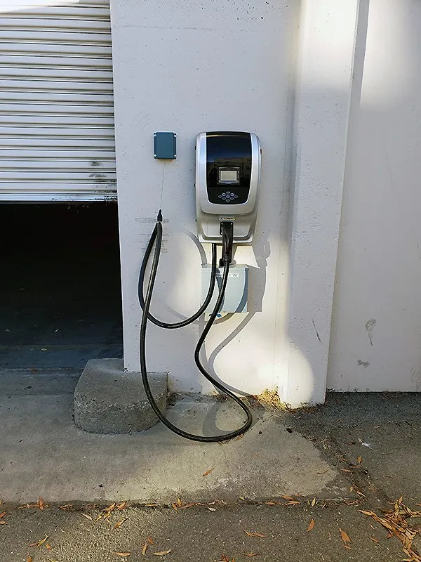 Slide of Tandem Electric Inc