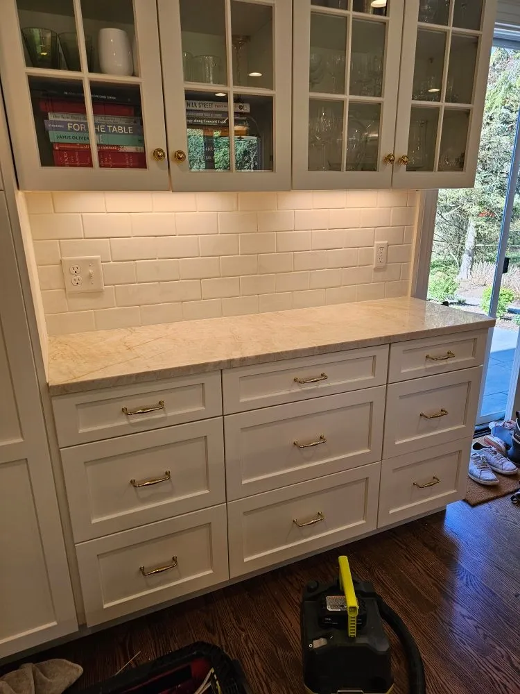 Slide of Tang Handyman