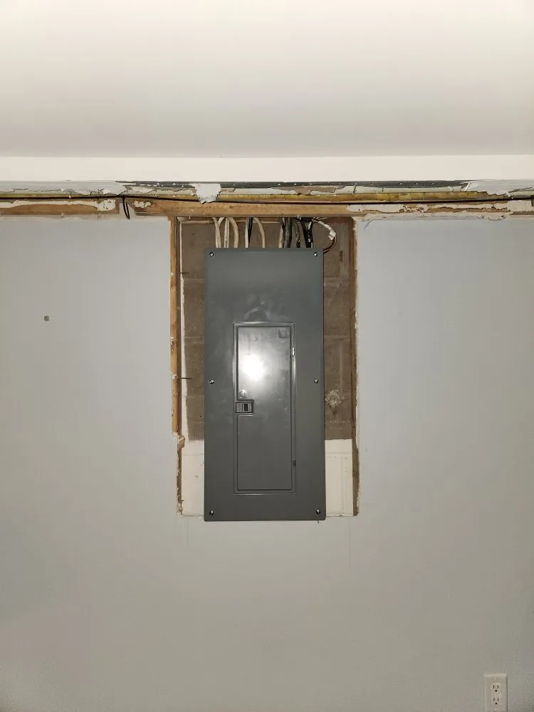 Professional electrician providing lighting installation in , 