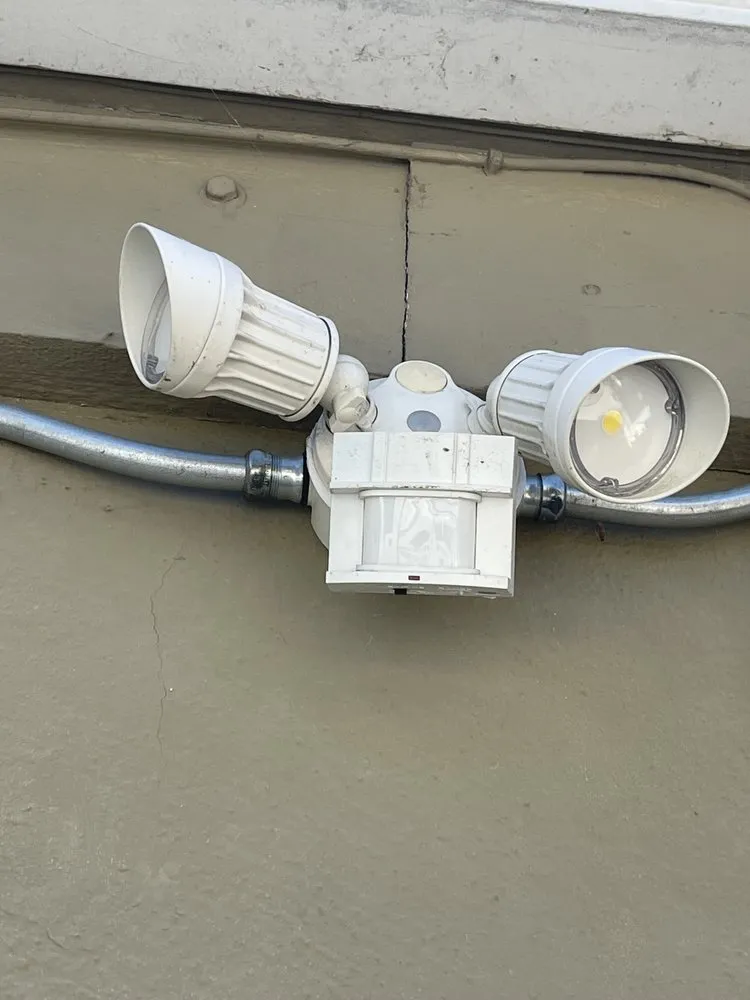 Slide of Tari Electric Inc