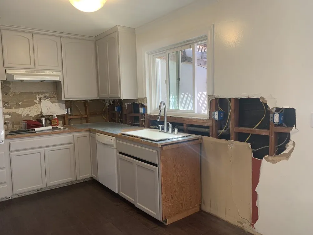 Slide of Tari Electric Inc