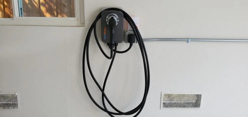 Slide of Tarin Electric