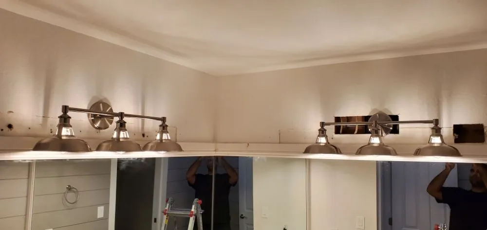 Slide of Tarin Electric