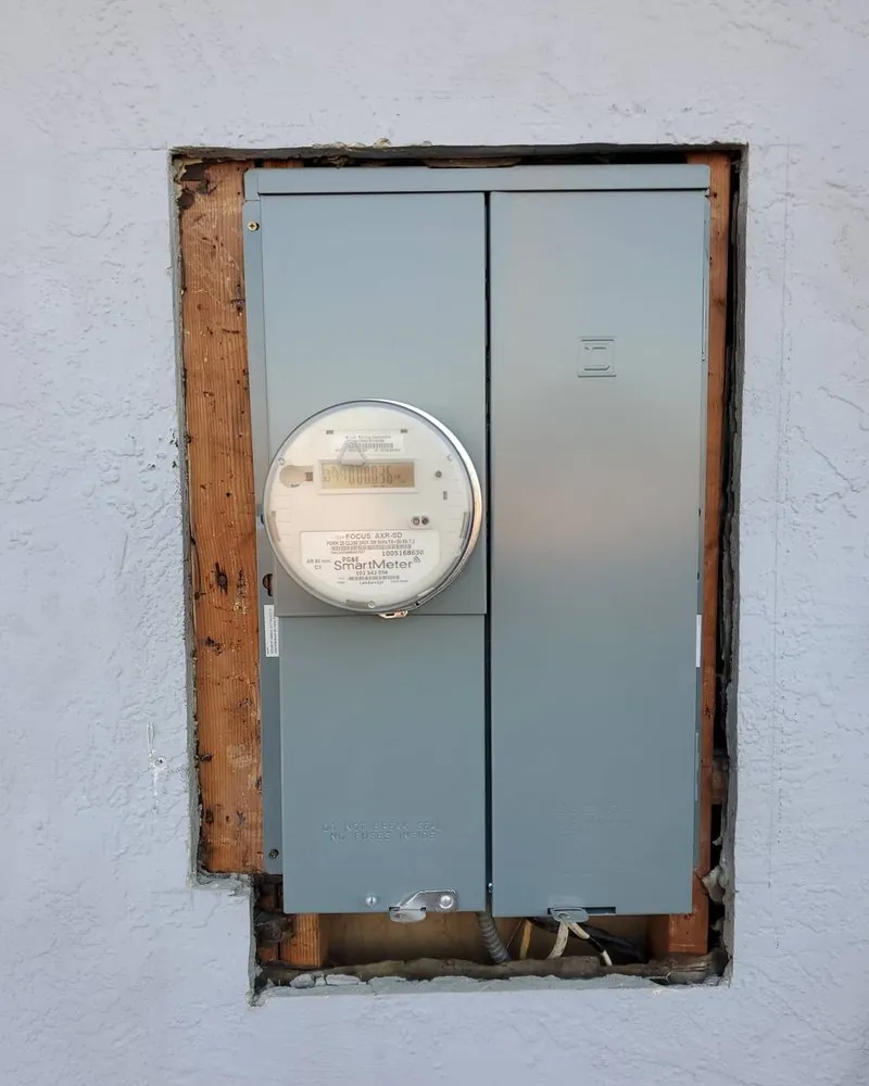 Slide of Tarin Electric