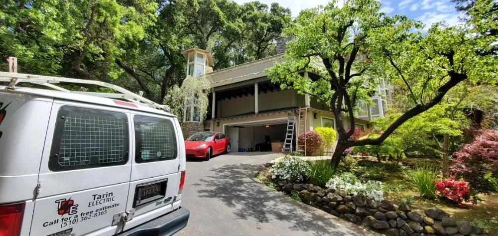 Reliable electrician providing wiring installation in , 