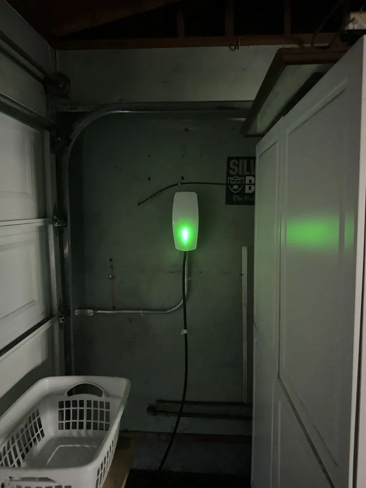 Slide of Tarin Electric