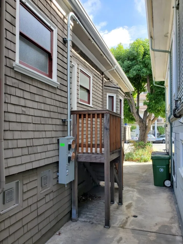 Slide of Tarin Electric