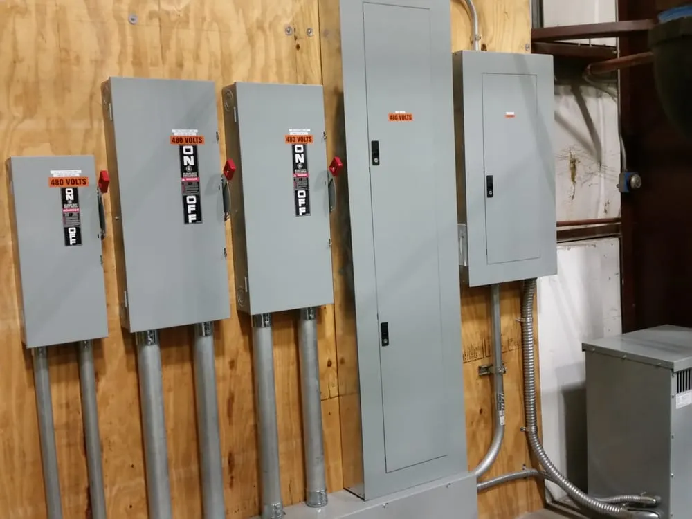 Slide of Tattan Electric