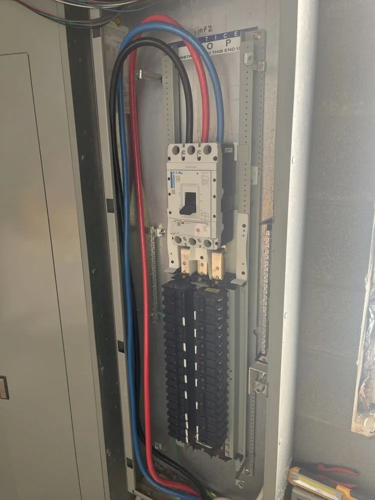 Expert circuit breaker repair service in Lexington-Fayette, KY - Tcb Electric