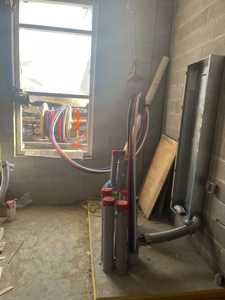 Licensed emergency electrical service in Lexington-Fayette, KY by Tcb Electric