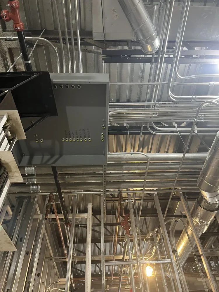 Trusted electrician providing emergency electrical service in Lexington-Fayette, KY - Tcb Electric