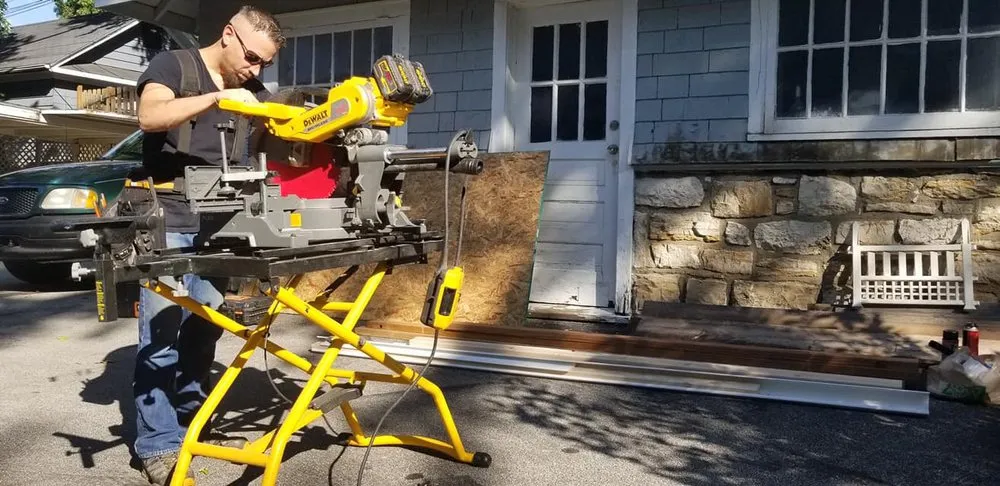 Slide of TcB New & Used Construction