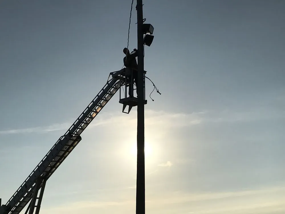 Slide of TCL Electrical and Lighting