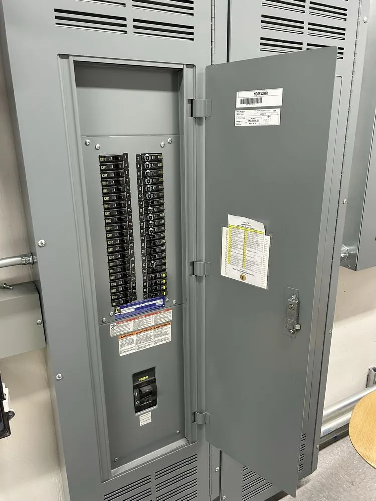 Slide of TD Electrical Services