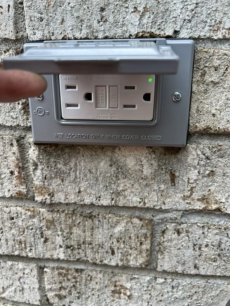 Slide of TD Electrical Services