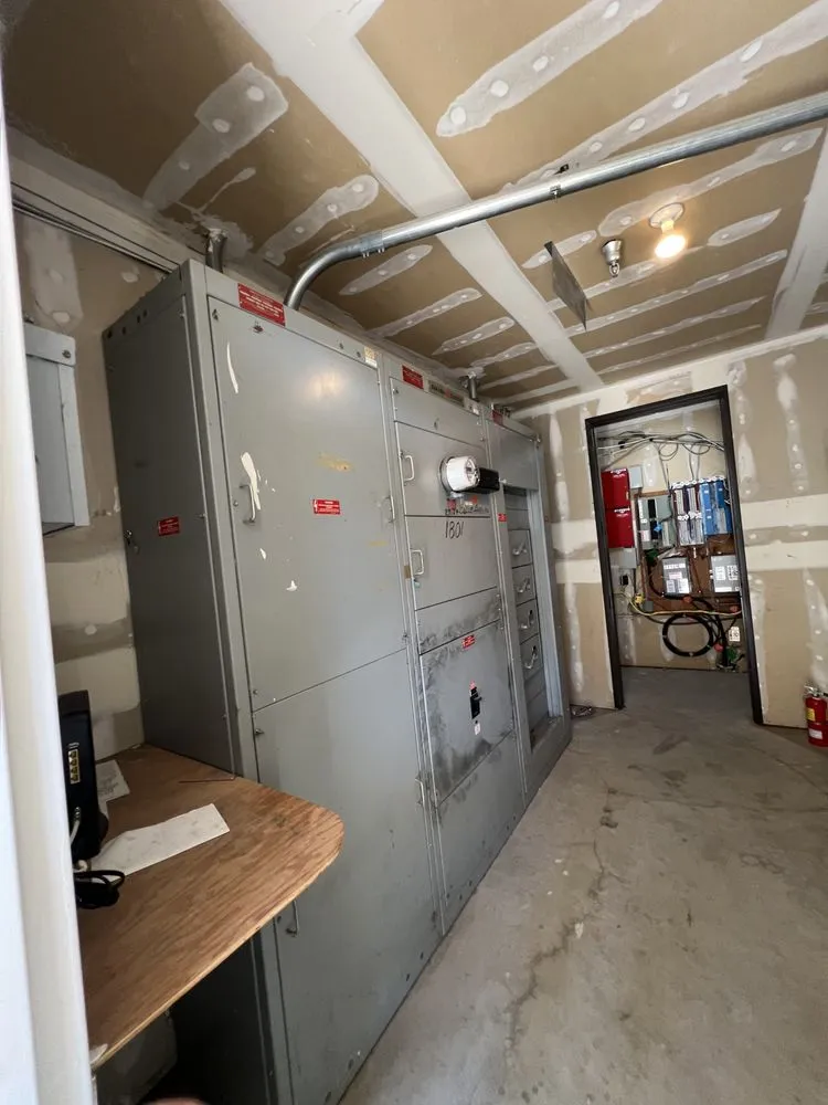 Slide of Tech Electrical And HVAC