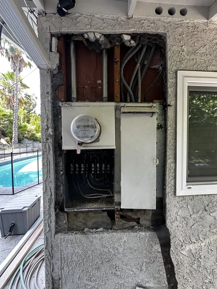 Slide of Ted Electric