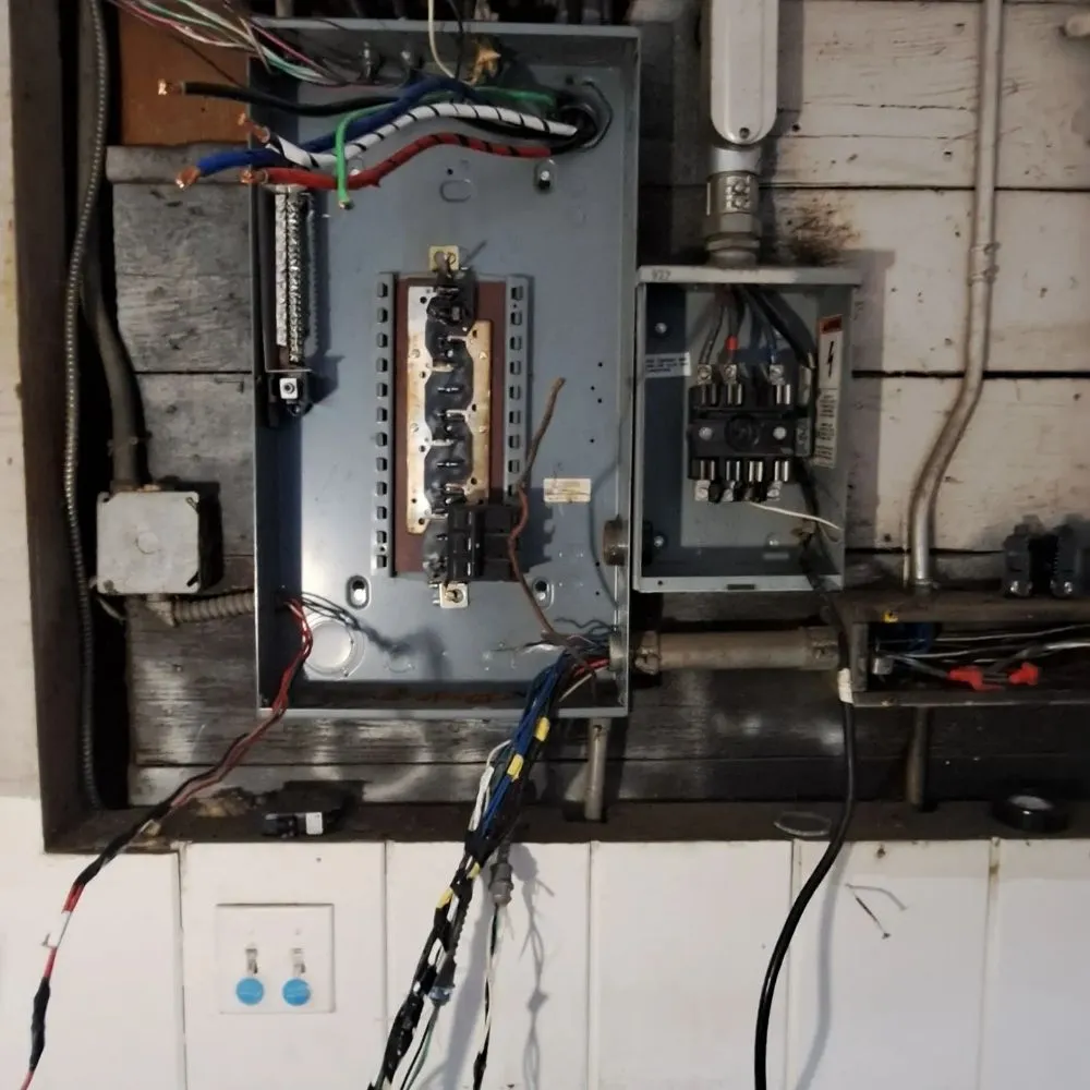 Slide of Tejano Electric