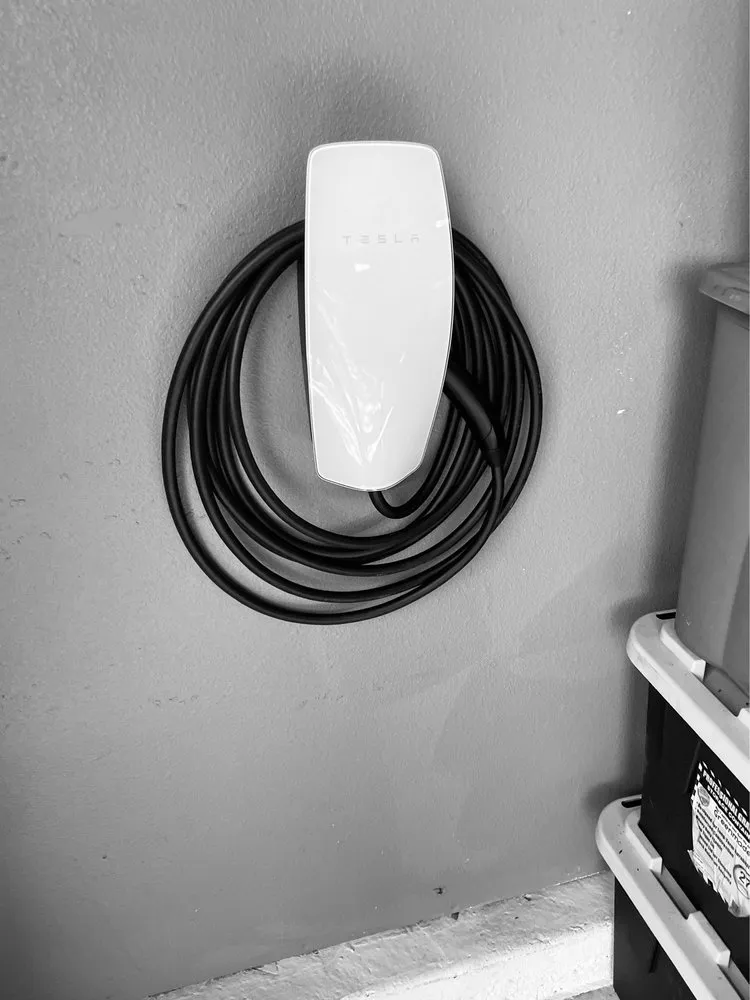 Slide of Tekton Electric