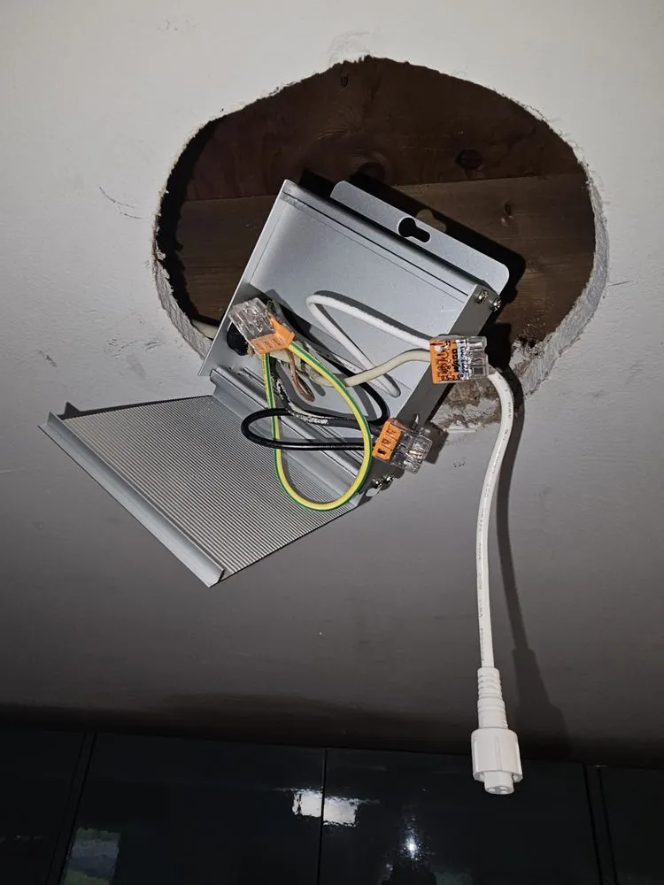 Slide of Tektone Handyman Services