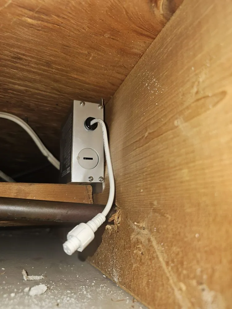 Slide of Tektone Handyman Services