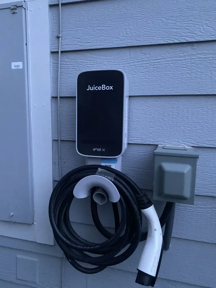 Slide of Tellez Elite Electrical Services