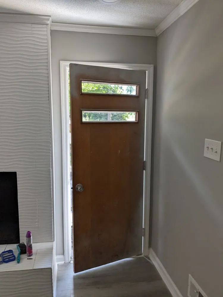 Emergency electrician providing panel upgrade in Batesburg-Leesville, SC - Temples Remodeling