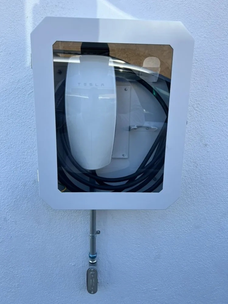 Slide of Tempo Electric