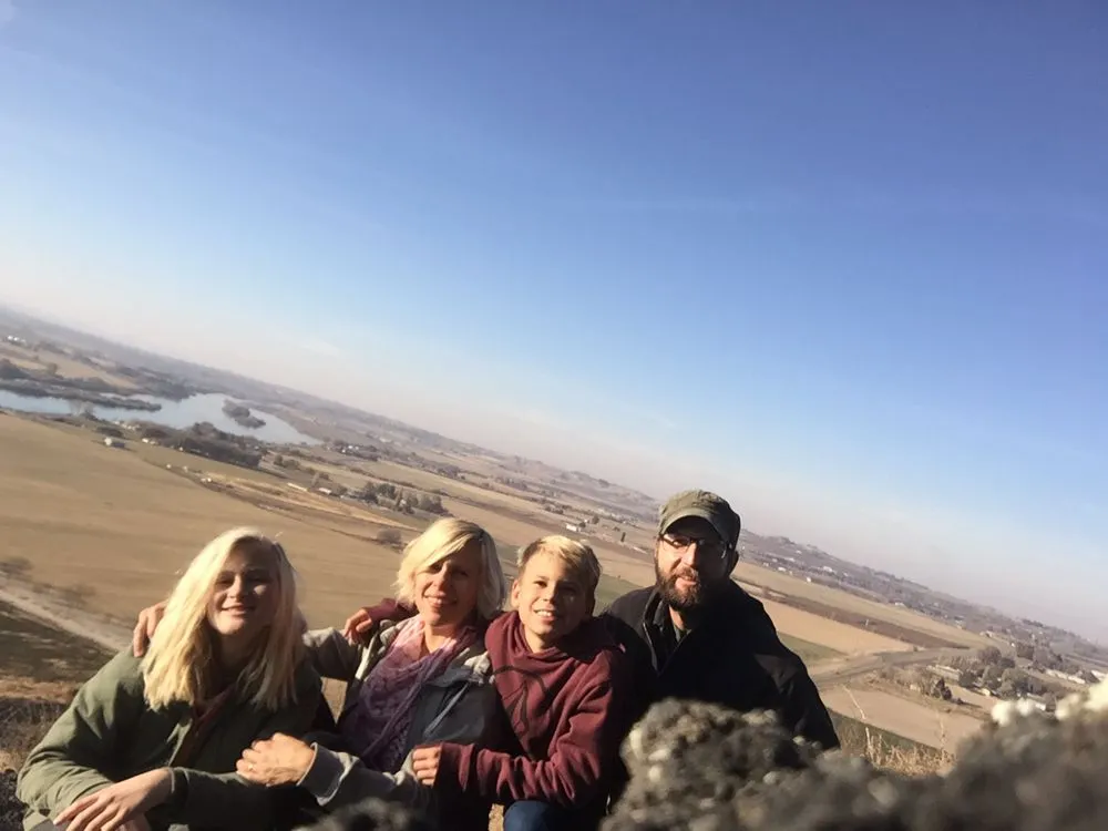 Slide of Ten Forty Electric